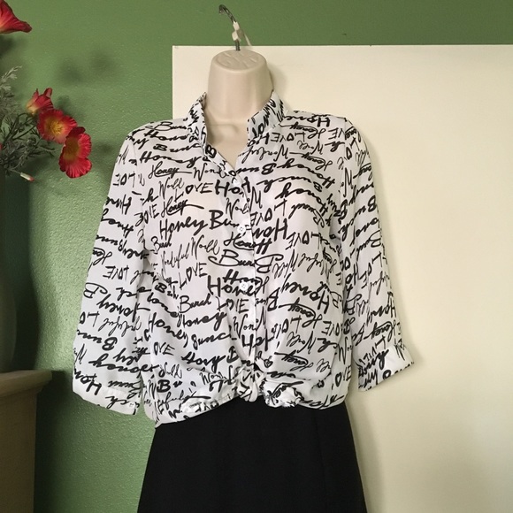 Vintage Tops - Super cute blouse